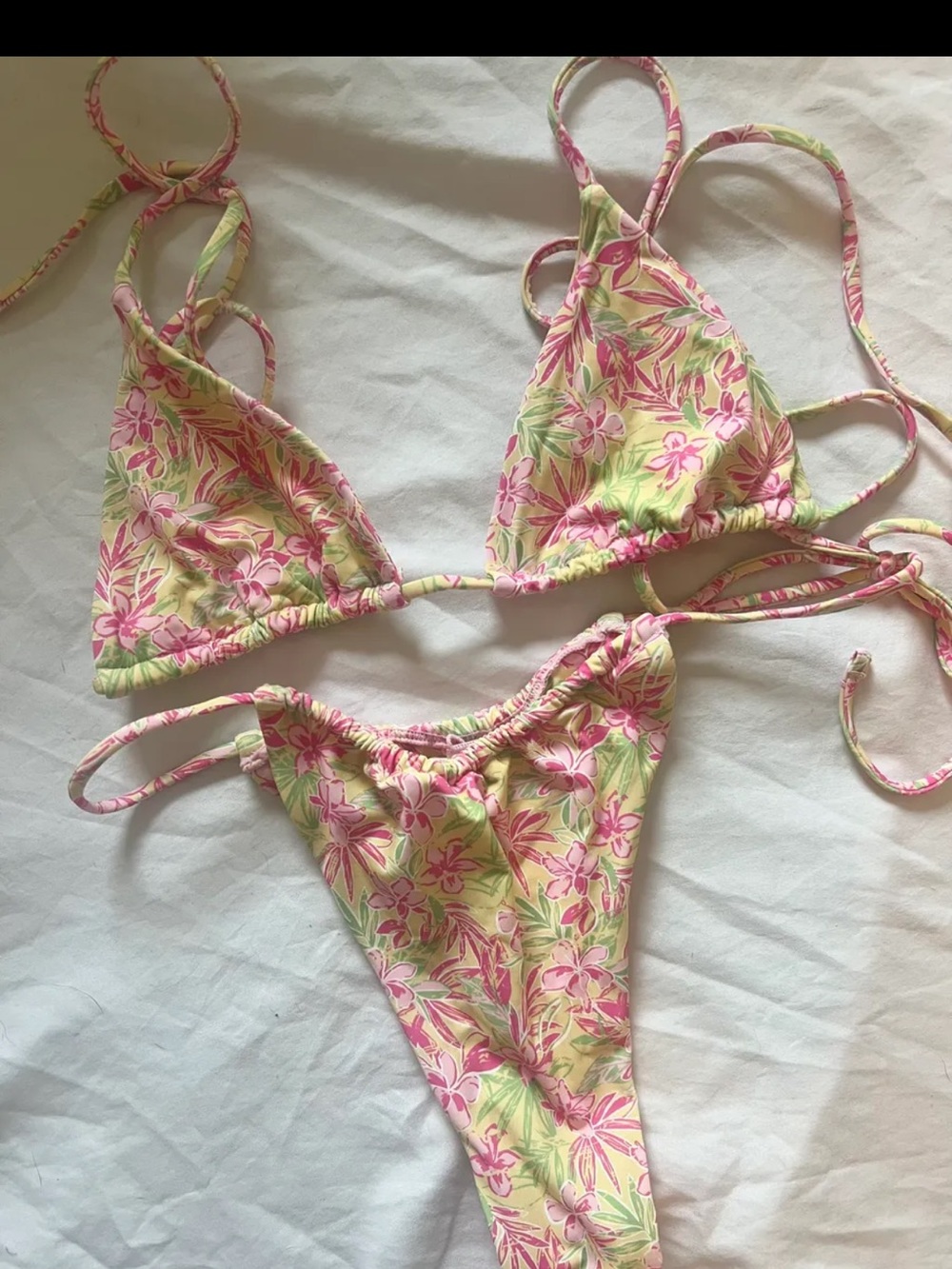 437 floral bikini set